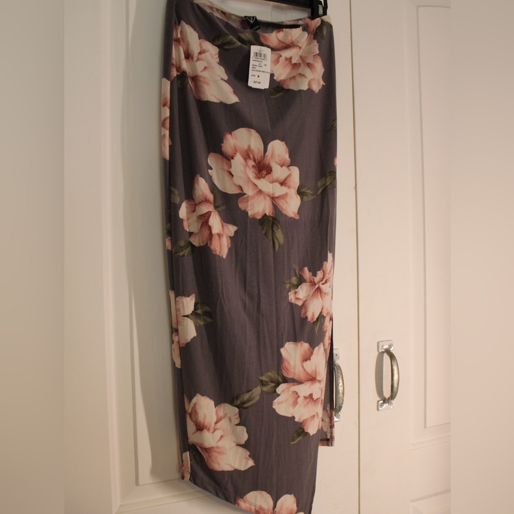 Windsor Gray Midi Skirt with Pink Floral - Picture 2 of 7